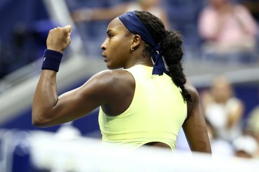 Gauff downs Badosa to reach US Open third round