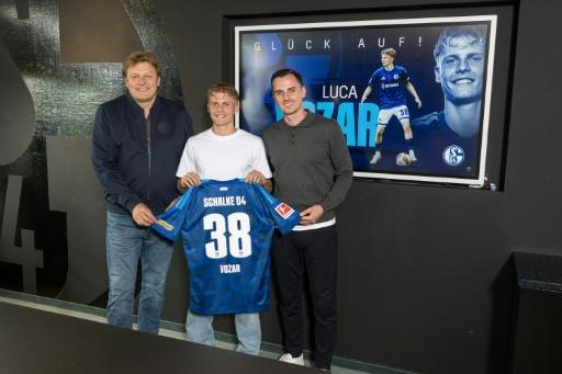 Schalke verlängert mit Talent Vozar bis 2029