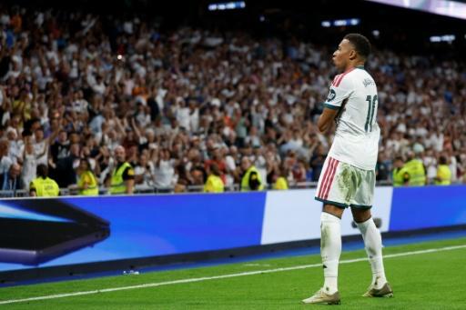 Mbappé lidera la goleada del Real Madrid al Rayo