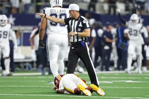 Jayden Daniels sustained an injury against the Dallas Cowboys in the second quarter — Stacy Revere
