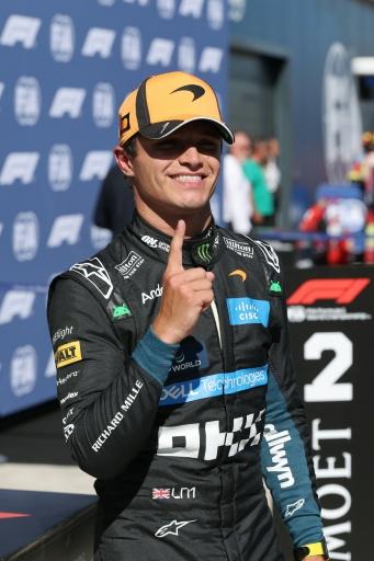 El piloto británico de McLaren, Lando Norris, celebra la pole position del Gran Premio de España de Fórmula 1, en el circuito Madring de la capital española, el 12 de septiembre de 2026 — Thomas COEX / AFP