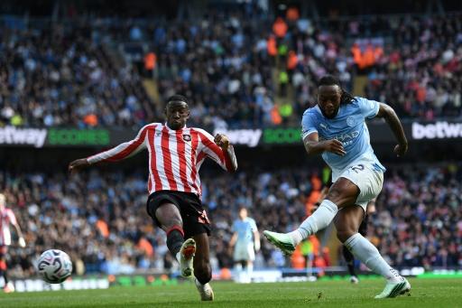 Angleterre: thriller haletant pour Manchester City, retour gagnant pour Iraola
