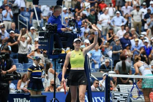 Rybakina se eleva al número uno mundial en el Abierto de EEUU