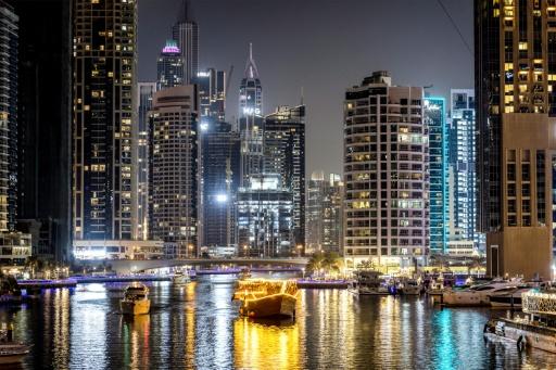 "مياه وكهرباء الإمارات" تستهدف تقليص الانبعاثات الكربونية 45% بحلول 2035