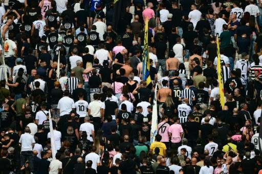 Juventus-Fans wenden sich bei Schweigeminute für Mazzola ab
