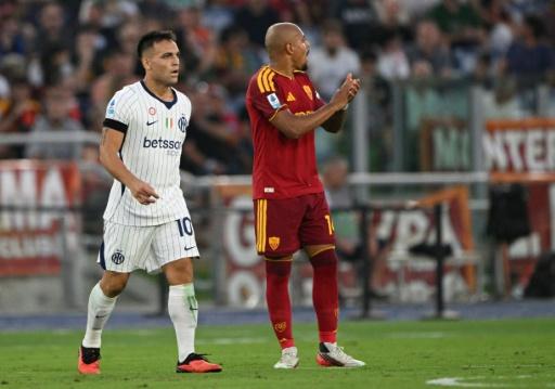Lautaro, con un doblete, rescata un empate para el Inter en Roma