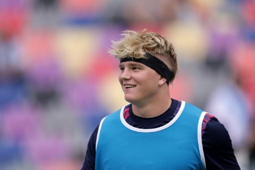 England rugby star Pollock signs new Northampton deal