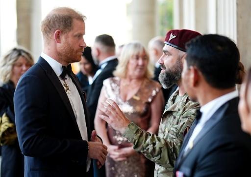 Prinz Harry absolviert ersten öffentlichen Auftritt nach seiner Rückkehr nach Großbritannien