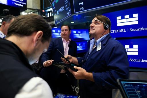 Wall Street termine en ordre dispersé, entre Fed et taux élevés