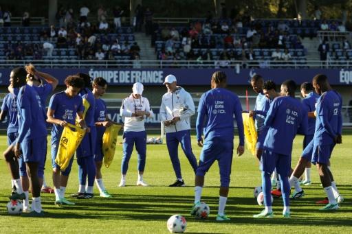 Mbappé não participa de treino da seleção francesa devido a gripe