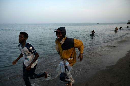 Relatórios alertaram para risco de 'fluxos maciços' antes da chegada de imigrantes a Ceuta