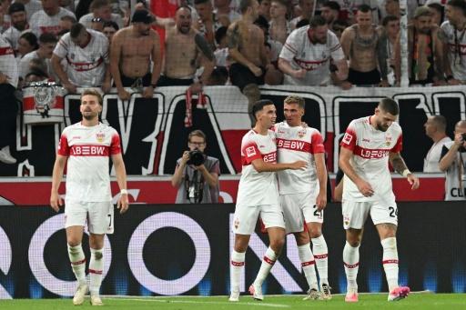 Stuttgart goleia Colônia na abertura da 2ª rodada do Alemão