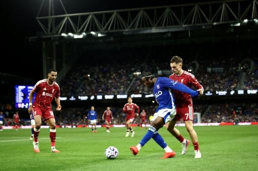 Doppelpack von Isak: Liverpool feiert ersten Saisonsieg