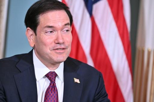 Rubio inicia en Colombia una gira latinoamericana para reforzar la influencia de EEUU