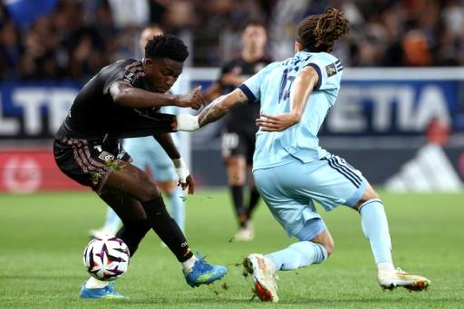 Ligue 1: le Paris FC bute sur Lyon (0-0) et laisse Monaco seul en tête