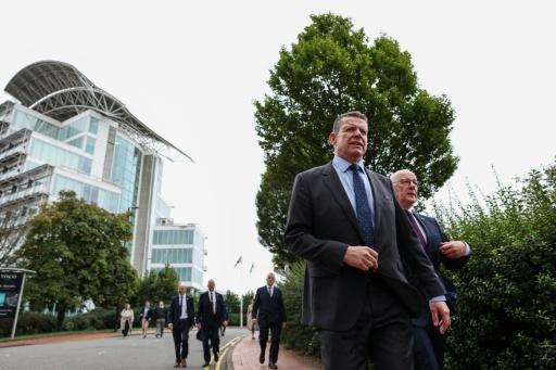 El primer ministro galés, Rhun ap Iorwerth junto a John Swinney (D), primer ministro escocés, el 14 de septiembre de 2026 en Cardiff — Adrian Dennis / AFP