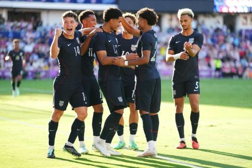 Smells like teen spirit as US thrash Peru 4-1