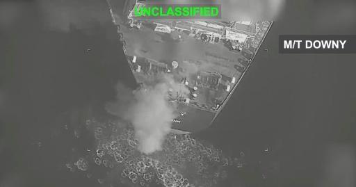 Toma de pantalla del 5 de septiembre de 2026 de un video divulgado por el ejército estadounidense en X muestra un ataque contra un petrolero iraní frente a la isla de Jark — Handout / AFP