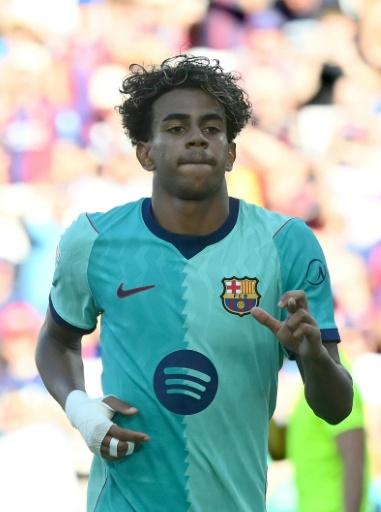 Lamine Yamal lidera la victoria del Barça ante un correoso Levante