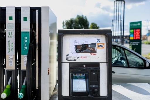 Un surtidor de carburante vandalizado en Lallaing, en el norte de Francia, en una imagen del 16 de septiembre de 2026 — Sameer al Doumy / AFP