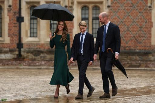 Royaume-Uni: le prince George fait sa rentrée au prestigieux collège privé d'Eton