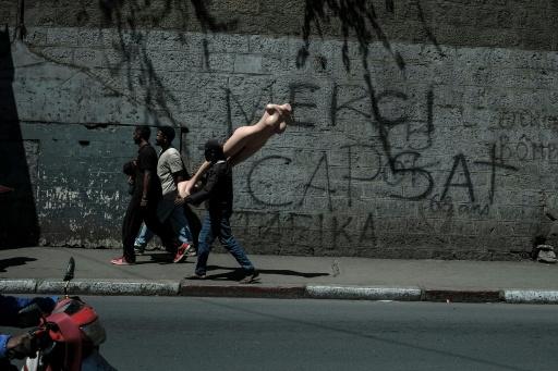 Un graffiti  "Merci Capsat", l'unité militraire malgache commandée par l'actuel président lors de sa prise de pouvoir, sur un mur à Analakely à Madagascar le 17 septembre 2026 — Razafindrakoto Mamy Nirina / AFP