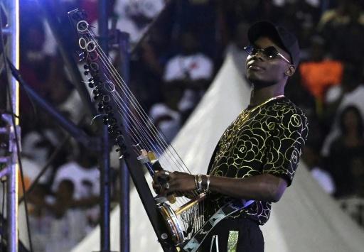 Un Concert De Sidiki Diabat Report Paris Apr s Un Malaise AFP Un Concert De Sidiki Diabat Report Paris Apr s Un Malaise AFP