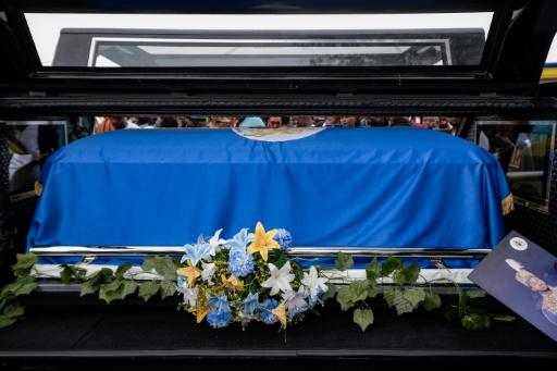 Le cercueil d'Oyo Nyimba Kabamba Iguru Rukidi IV à l'issue de la cérémonie religieuse à Fort Portal, en Ouganda, le 12 septembre 2026 — Badru KATUMBA / AFP