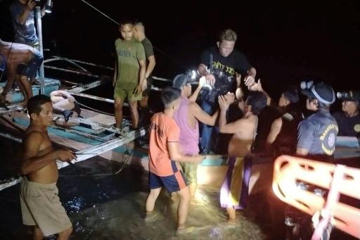 Philippines: l'incendie d'un ferry fait cinq morts et des dizaines de disparus