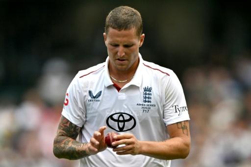 Carse needs time away from England, says captain Brook