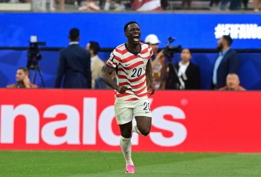 Balogun rejected Everton move over transfer 'treatment'