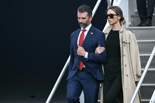 Filho de Trump confirma que empresário russo pagou festas de seu casamento