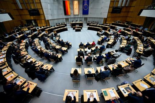 Abgeordnetenhauswahl in Berlin: CDU und Linkspartei in neuer Umfrage gleichauf